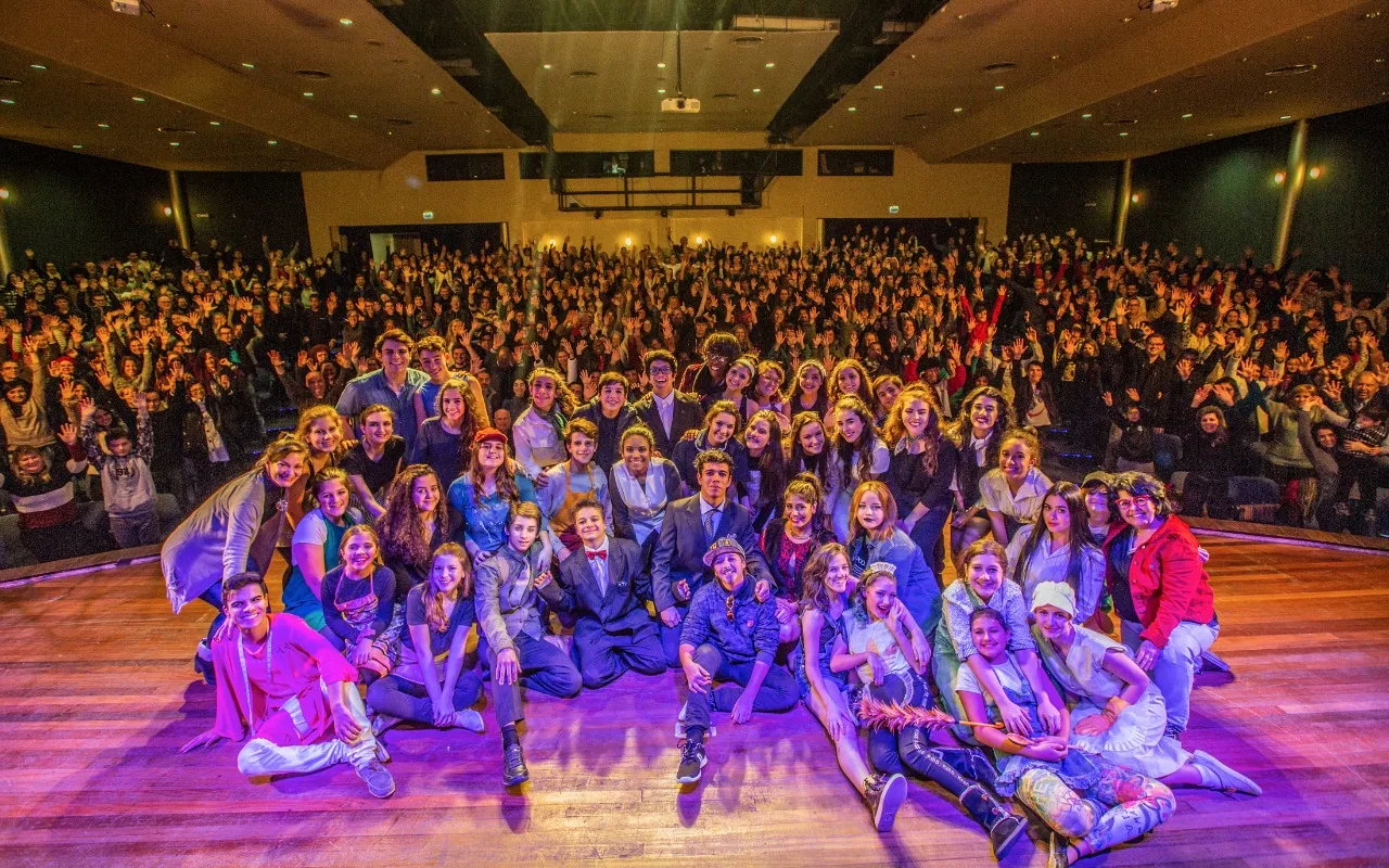 Foto de montagem da Oficina de Teatro Adolescer — imagem 1